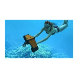 Scooter unter Wasser Dreizack
