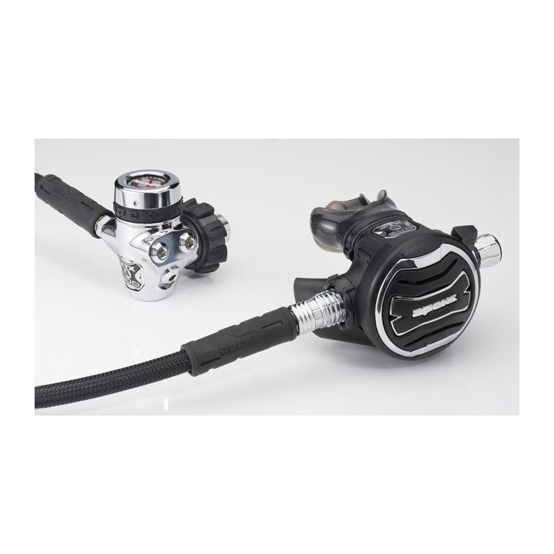 Regulator APEKS XTX 200 with octopus Egress Regulator APEKS XTX 200 with octopus Egress