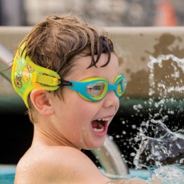 Frogglez swimming goggles by Finis