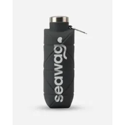 Hydrate anywhere with our new SEAWAG foldable silicone water bottle!