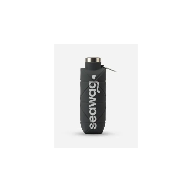 Hydrate anywhere with our new SEAWAG foldable silicone water bottle!